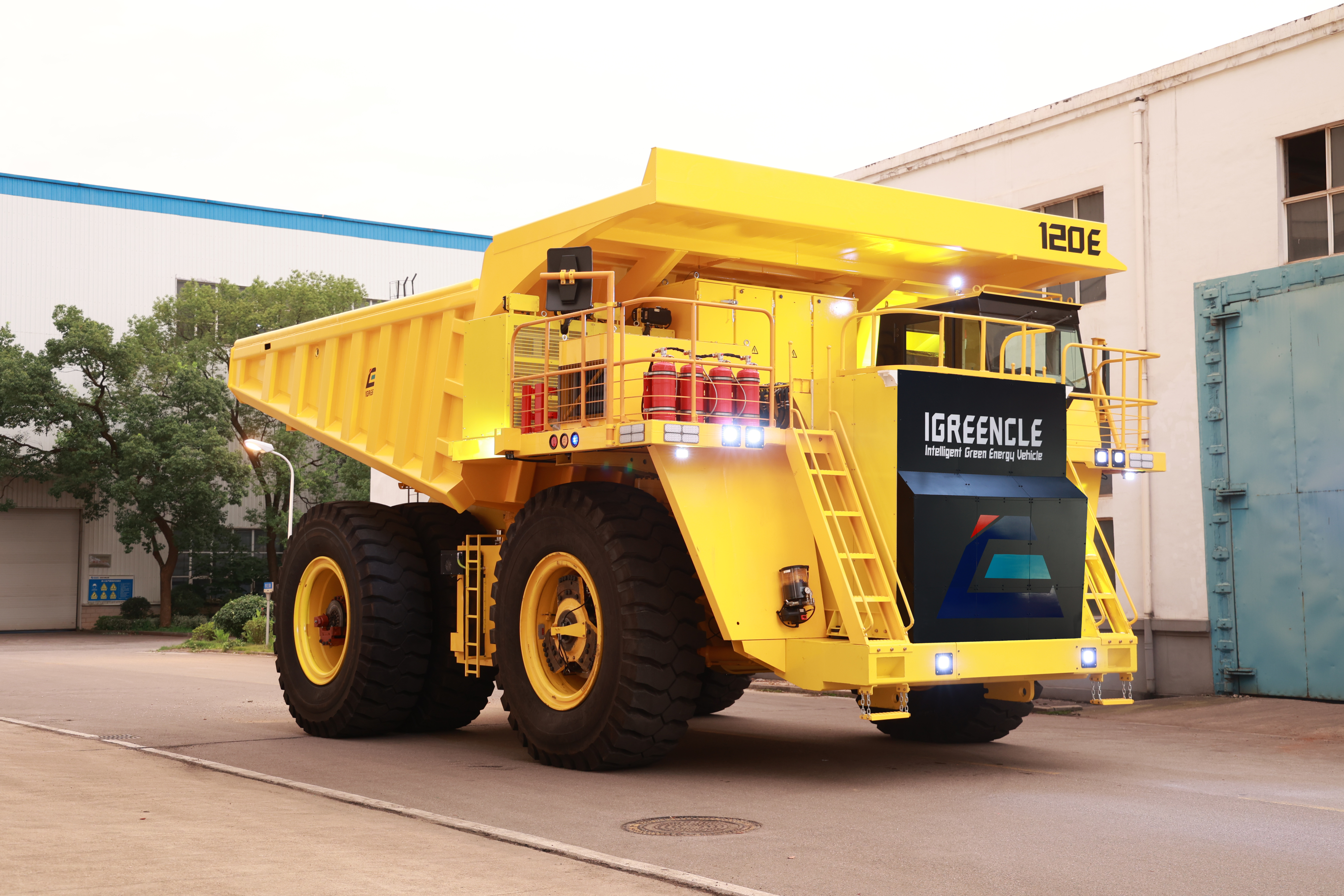 04 120噸純電動(dòng)自卸車(chē)(巴西).jpg 04 120噸純電動(dòng)自卸車(chē)(巴西).jpg